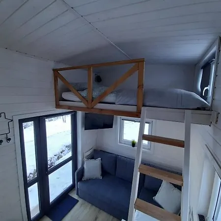 بيت للعطل Zieleniec Tiny House