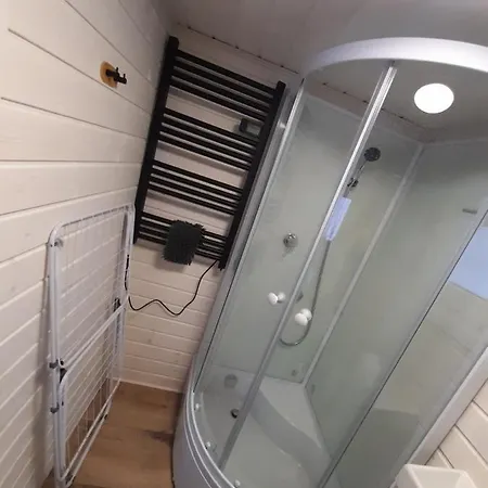 Zieleniec Tiny House بيت للعطل *