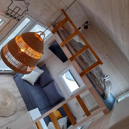 بيت للعطل Zieleniec Tiny House دوشنيكي زدروي